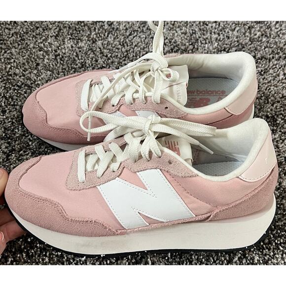 New Balance 327 pink sand women's size 8 - Picture 1 of 7